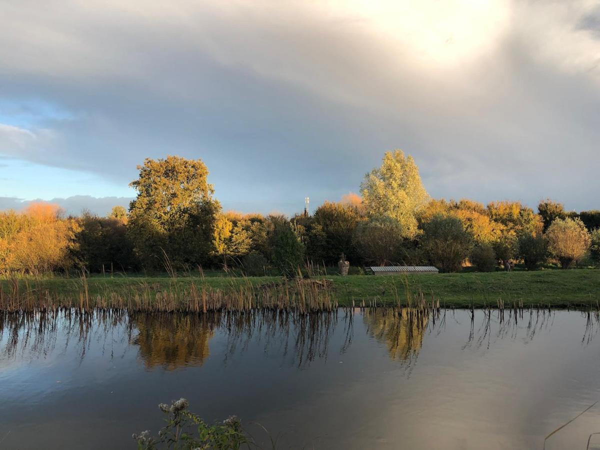 Chill-Out Lägenhet Nieuwe Wetering Exteriör bild